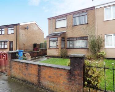 3 bedroom semi-detached  for sale