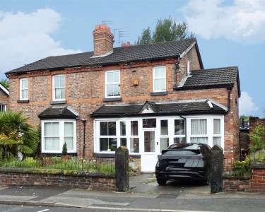 3 bedroom semi-detached  for sale