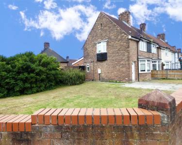 2 bedroom terraced for sale