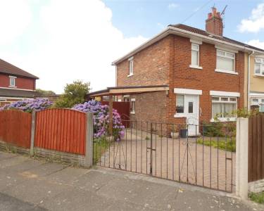 2 bedroom semi-detached  for sale