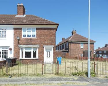 2 bedroom terraced for sale